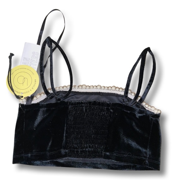 Black velvet bra crop top from Urban Outfitters - Picture 2 of 2